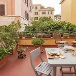 Appio Latino Terrace Apartment